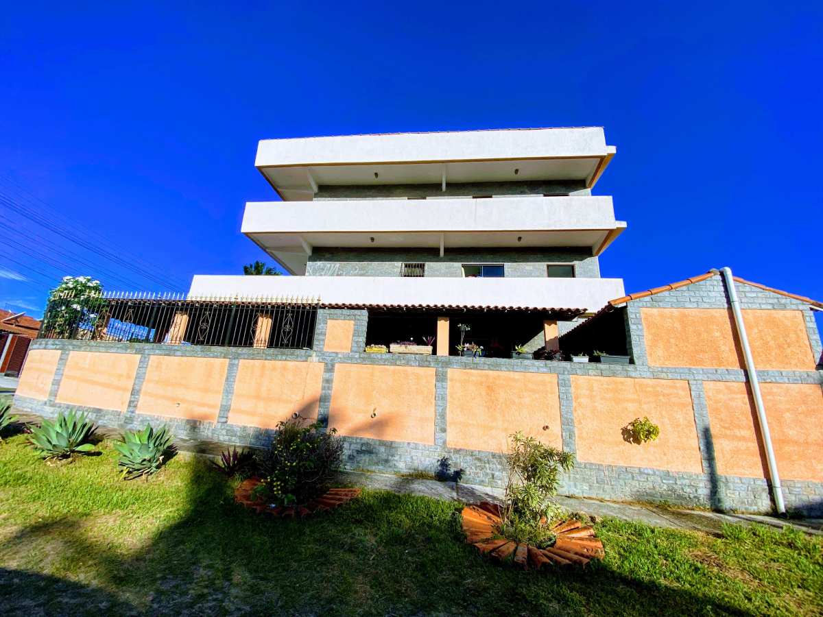 Triplex à venda com 5 quartos - Cidade Nova,